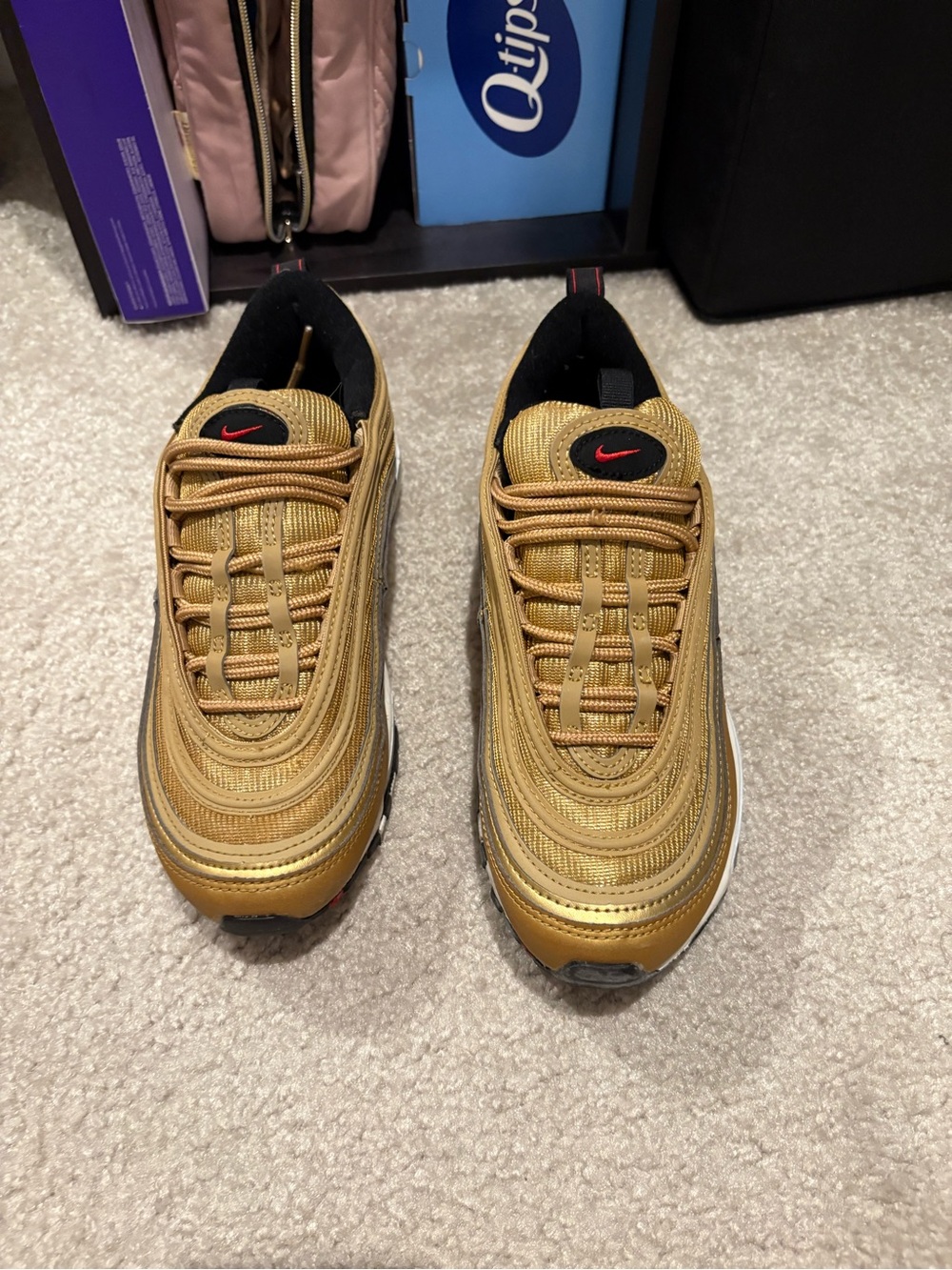 Women’s Nike Air Max 97 OG, size 7, gold. If these are the classic Metallic Gold